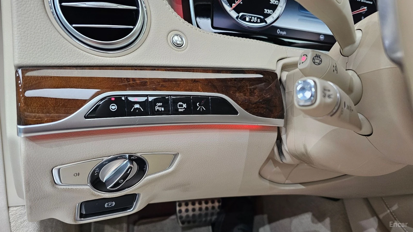Mercedes-Benz S 63 AMG 4MATIC* 360* МАСАЖИ* КОЖА* ПАНО* АВТОКРЕДИТ, снимка 15 - Автомобили и джипове - 55618402