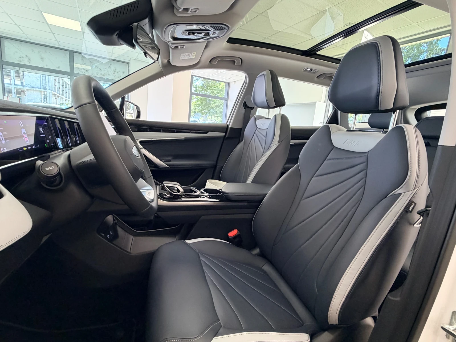 Geely Starray 1.5 FWD 174��  | Mobile.bg � ����������� 12