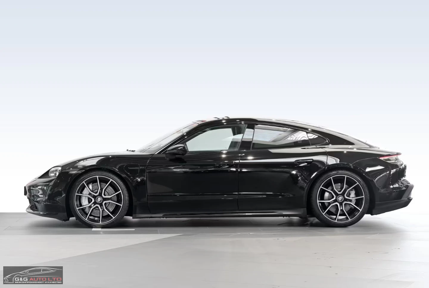 Porsche Taycan TURBOS/680HP/ACC/CHRONO/BURMSTER/HUD/PANO/360/844z, снимка 2 - Автомобили и джипове - 55804476