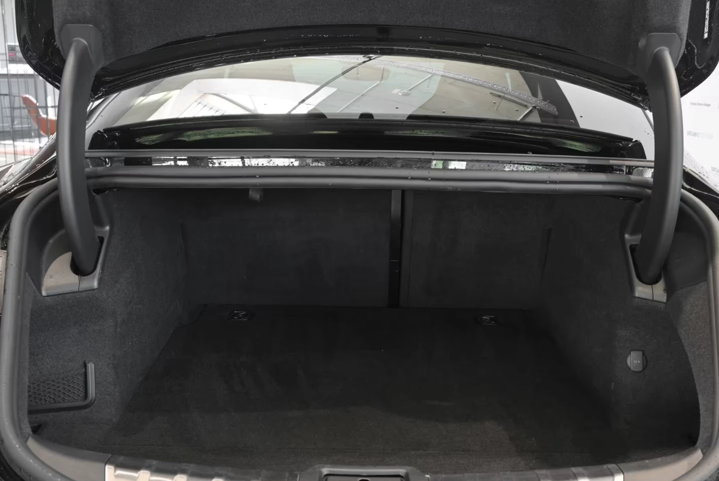 Porsche Taycan TURBOS/680HP/ACC/CHRONO/BURMSTER/HUD/PANO/360/844z, снимка 6 - Автомобили и джипове - 55804476