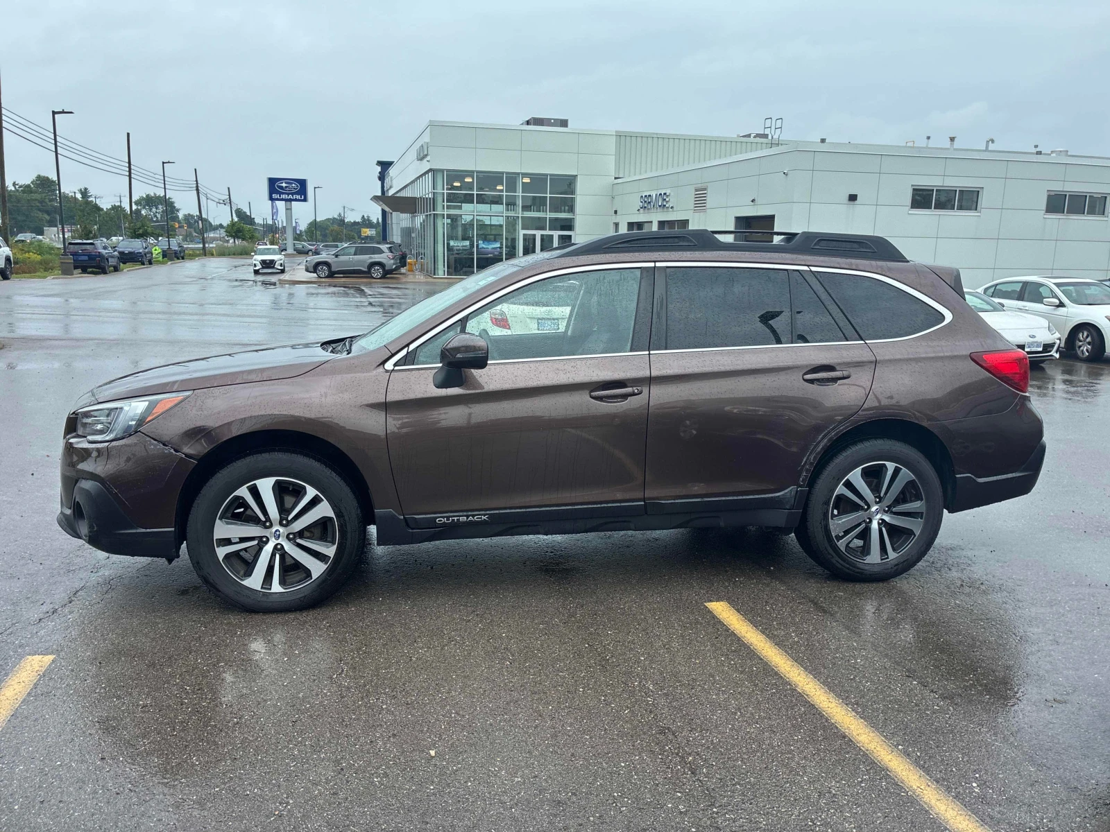 Subaru Outback * Limited * CARFAX * ОПЦИЯ ЗА ФИНАНСИРАНЕ, снимка 2 - Автомобили и джипове - 55921812