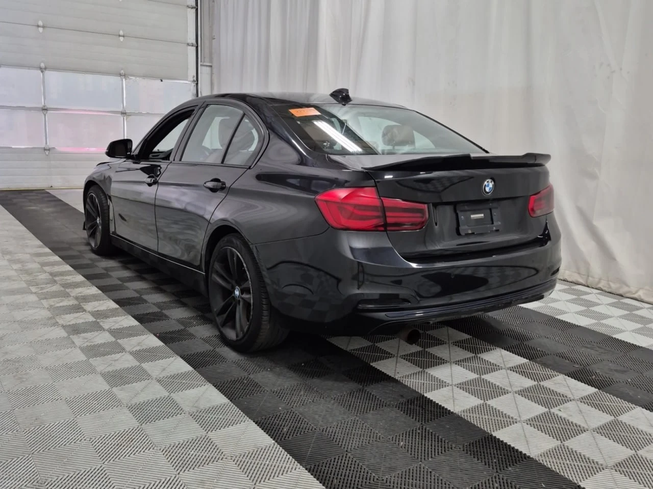 BMW 330 X Drive * Панорама* , снимка 4 - Автомобили и джипове - 55928703