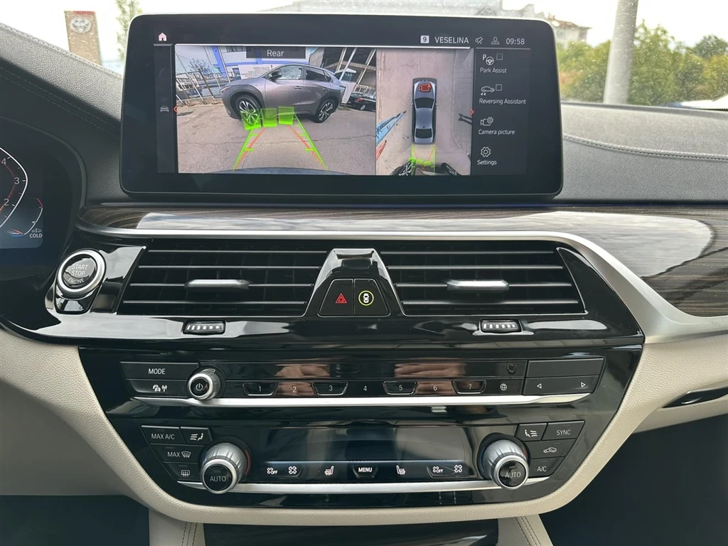 BMW 540 xDrive, снимка 10 - Автомобили и джипове - 56214580