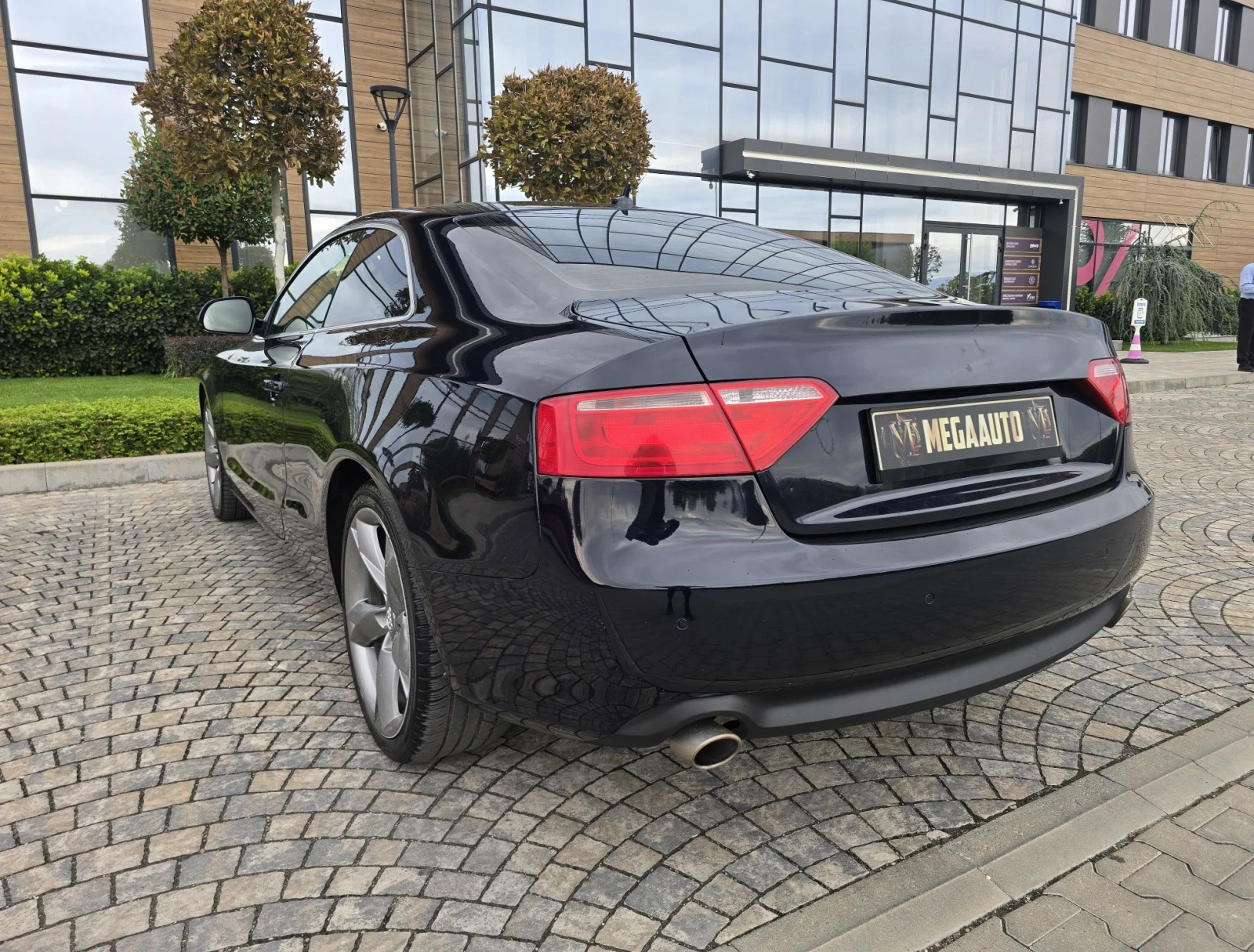 Audi A8 3.0Tdi Quattro, снимка 5 - Автомобили и джипове - 56277494