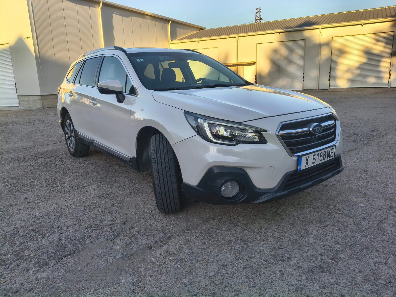Subaru Outback 3.6R Premier, снимка 2 - Автомобили и джипове - 56377813