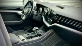 VW Touareg 3.0 TDI MATRIX Panorama - 27000 € / 52807.41 лв. - 39948121 9