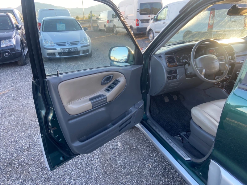 Suzuki Grand vitara 2.0  128 hp ГЪРЦИЯ ГАЗ, снимка 8 - Автомобили и джипове - 52923081