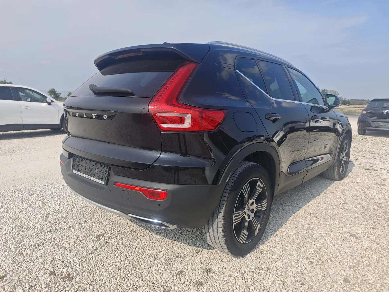 Volvo XC40 Inscription 2.0 190ps - изображение 4