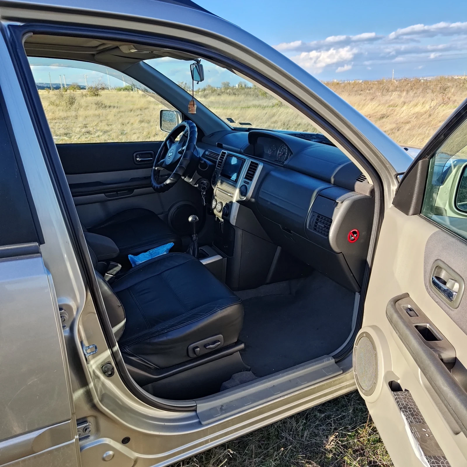 Nissan X-trail Benzin - gaz 2.5 - изображение 3