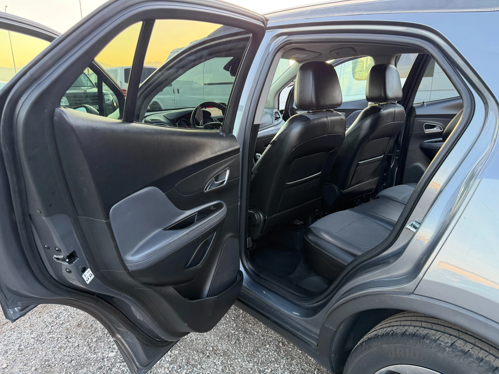 Opel Mokka 1.4 ITALIA, снимка 11 - Автомобили и джипове - 53831589
