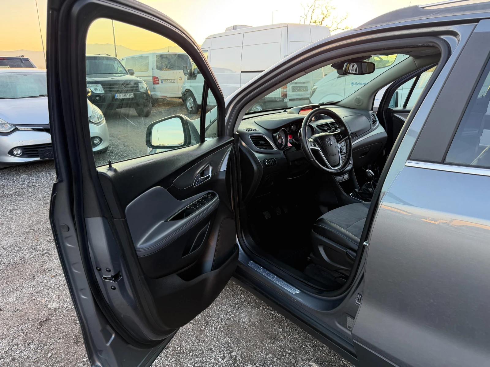 Opel Mokka 1.4 ITALIA, снимка 9 - Автомобили и джипове - 53831589