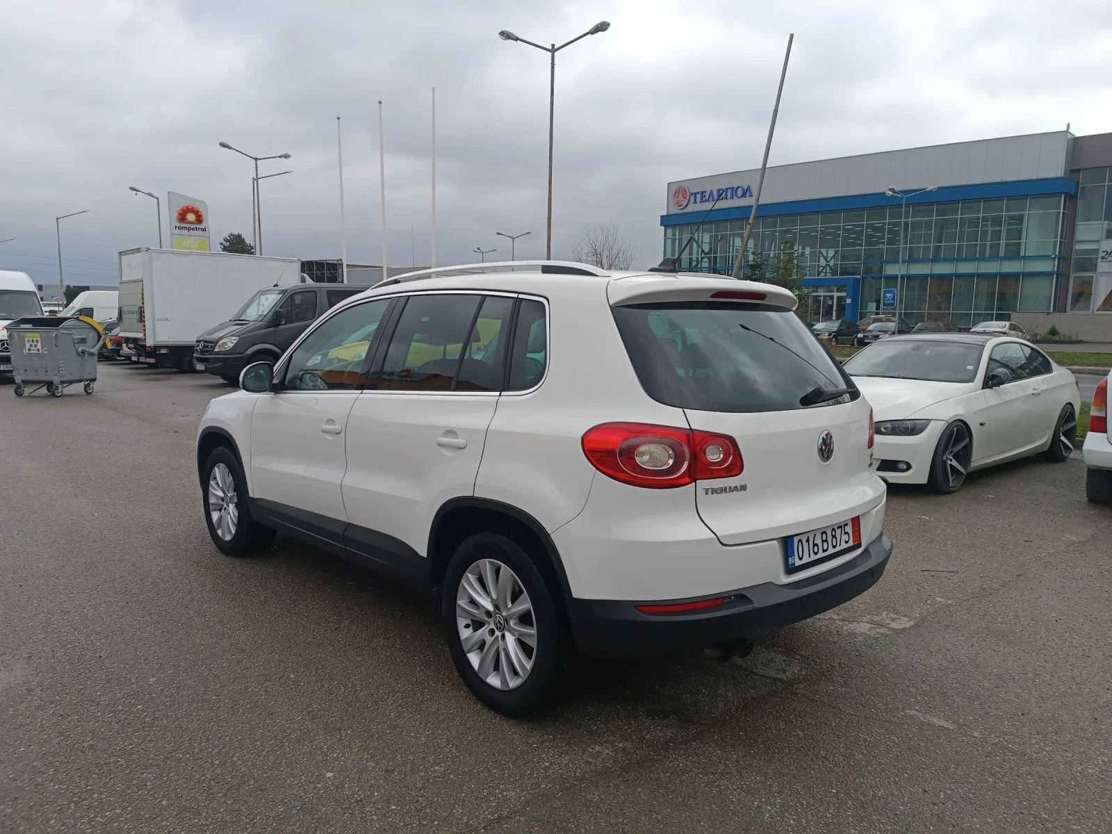 VW Tiguan, снимка 4 - Автомобили и джипове - 54056600