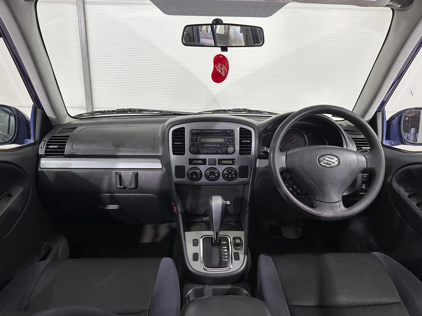 Suzuki Grand vitara 4x4, снимка 8 - Автомобили и джипове - 54379781