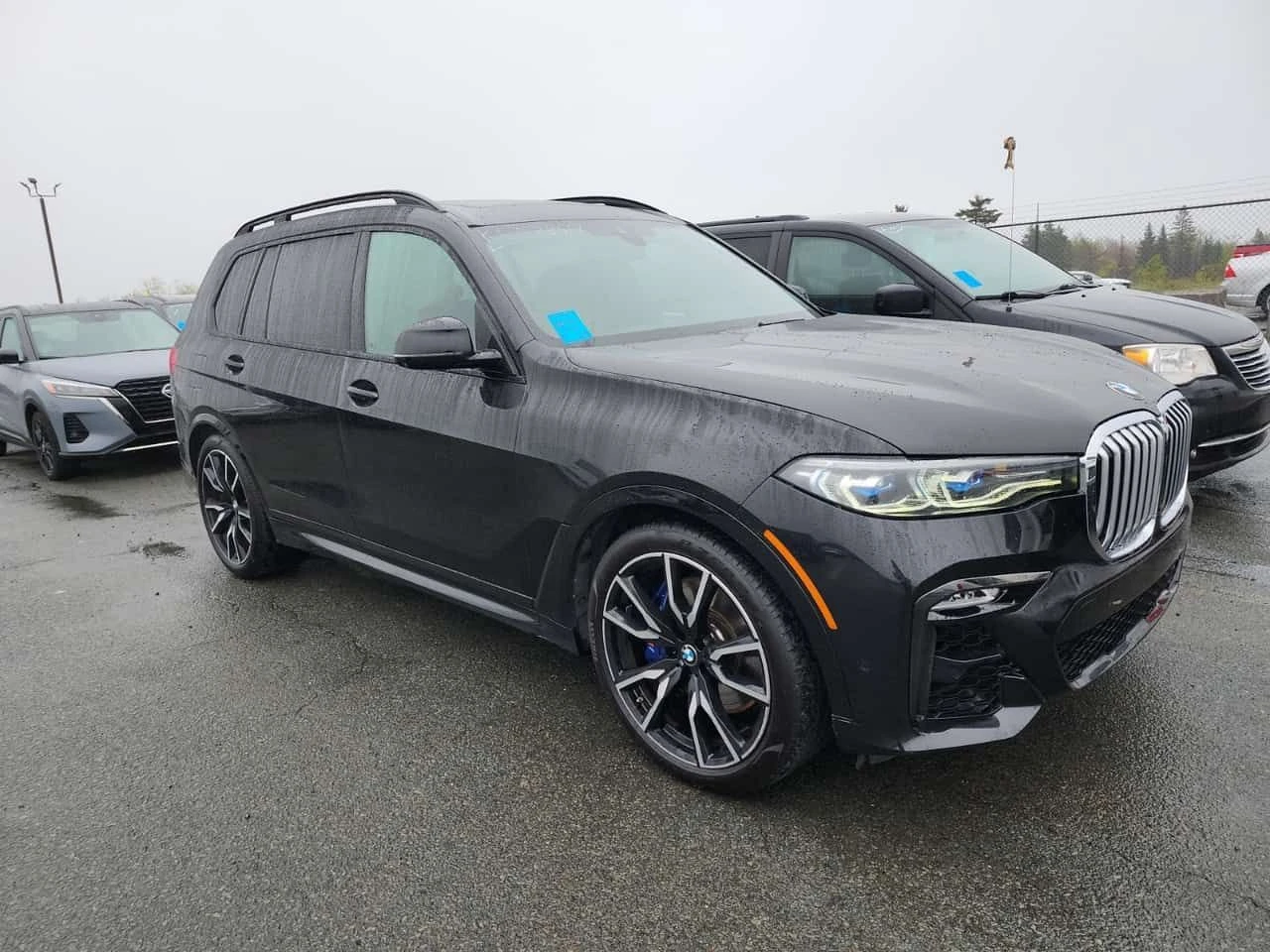 BMW X7 * xDrive50i * ЛАЗЕР * H/K * PANO * ОБДУХВАНЕ * 360, снимка 2 - Автомобили и джипове - 54702511
