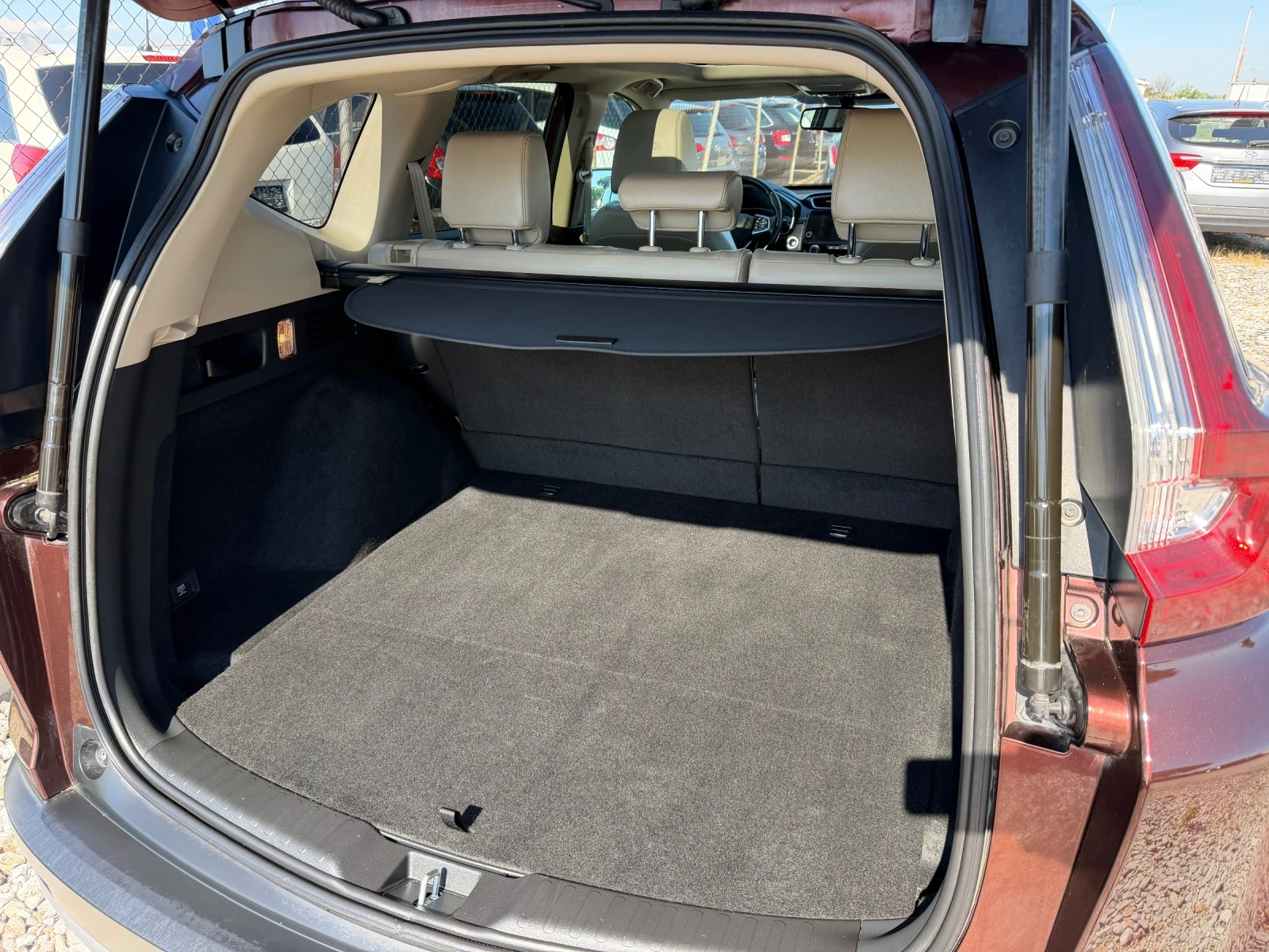 Honda Cr-v 2.0 hibrid 4x4 executive, снимка 9 - Автомобили и джипове - 54816616