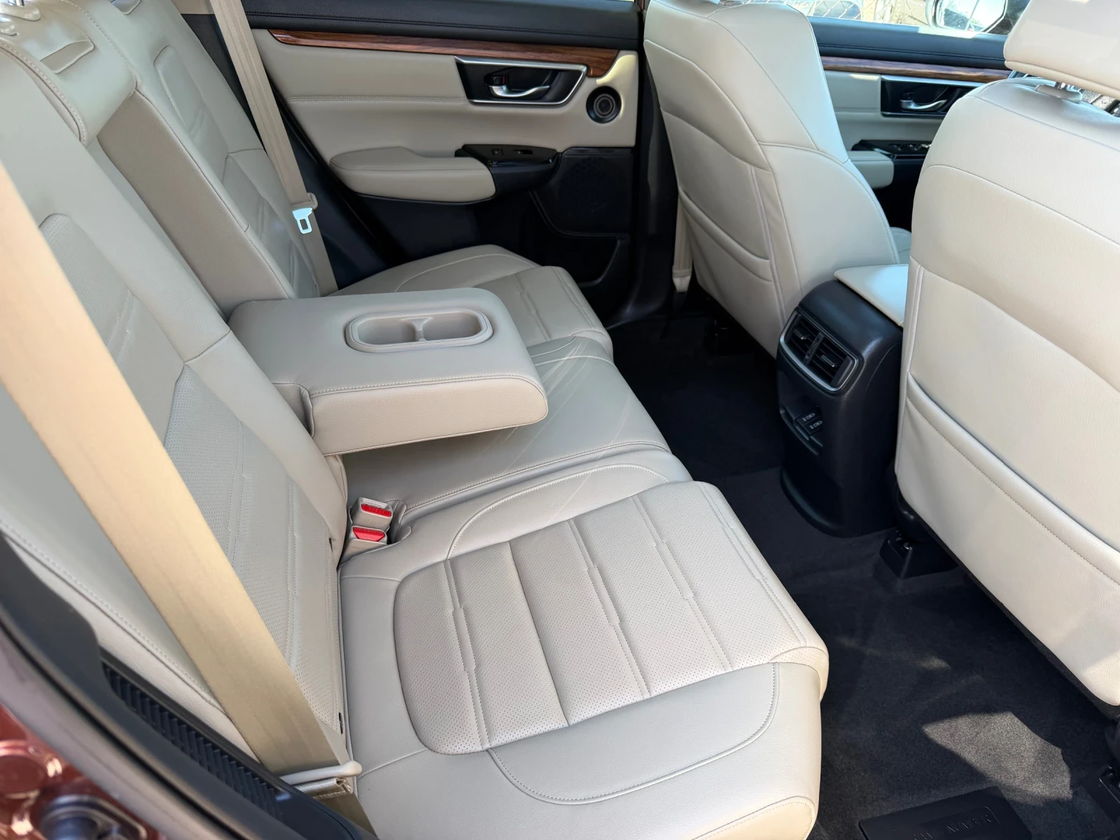 Honda Cr-v 2.0 hibrid 4x4 executive, снимка 6 - Автомобили и джипове - 54816616