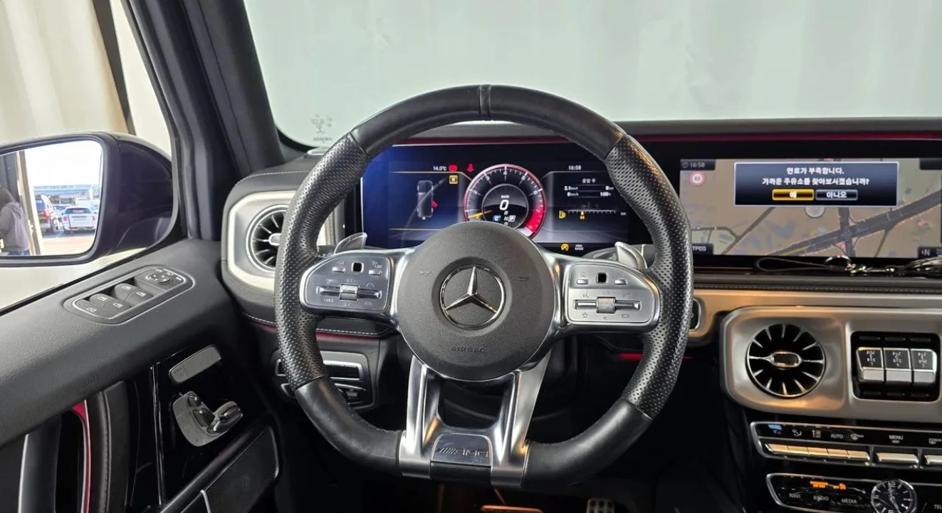 Mercedes-Benz G 63 AMG Burmester3D| ACTIVE EXHAUST| 360| ОБДУХ| DISTRONIC, снимка 10 - Автомобили и джипове - 54950541