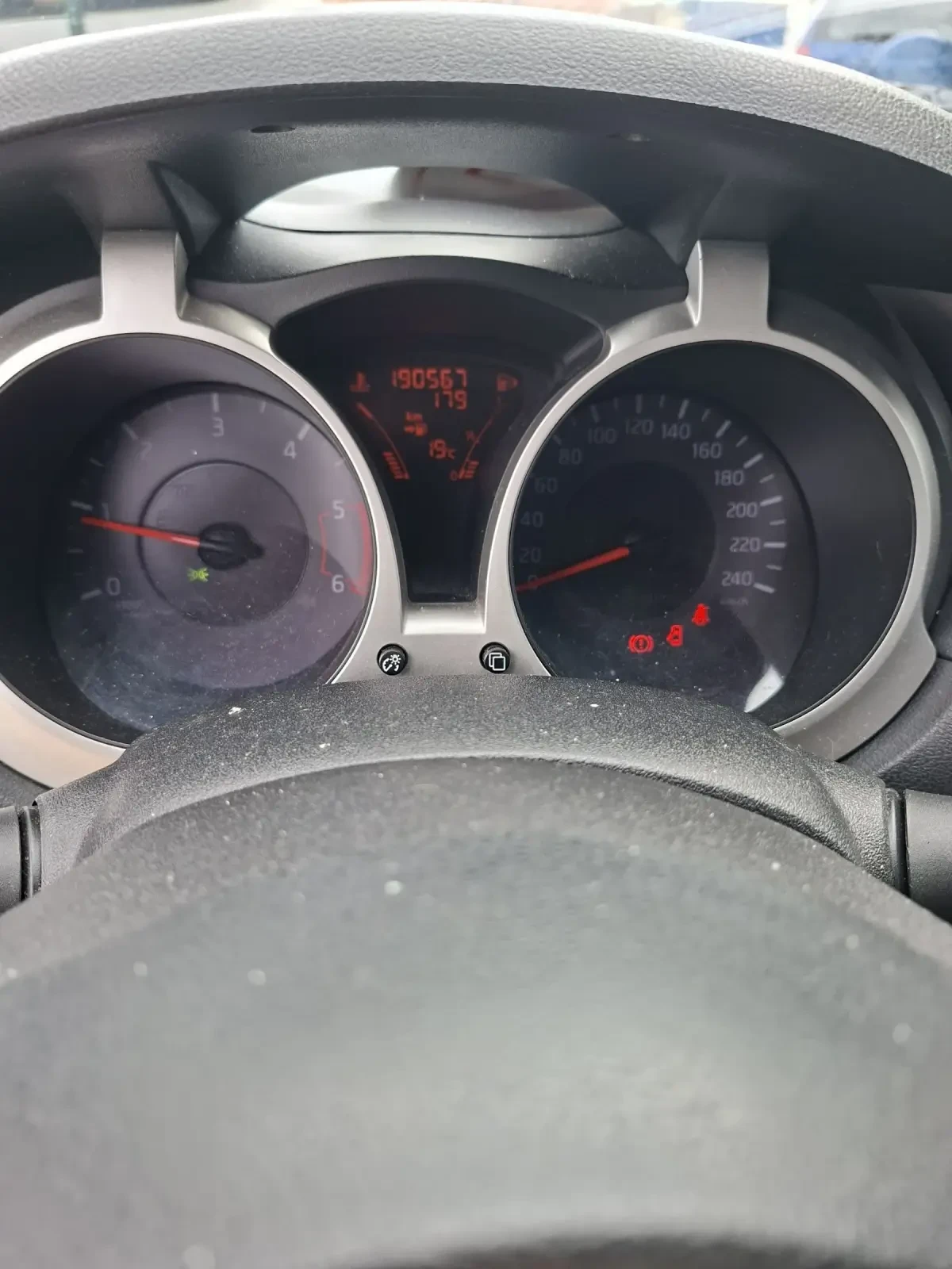 Nissan Juke 1.5 DCI Full, снимка 10 - Автомобили и джипове - 55371342