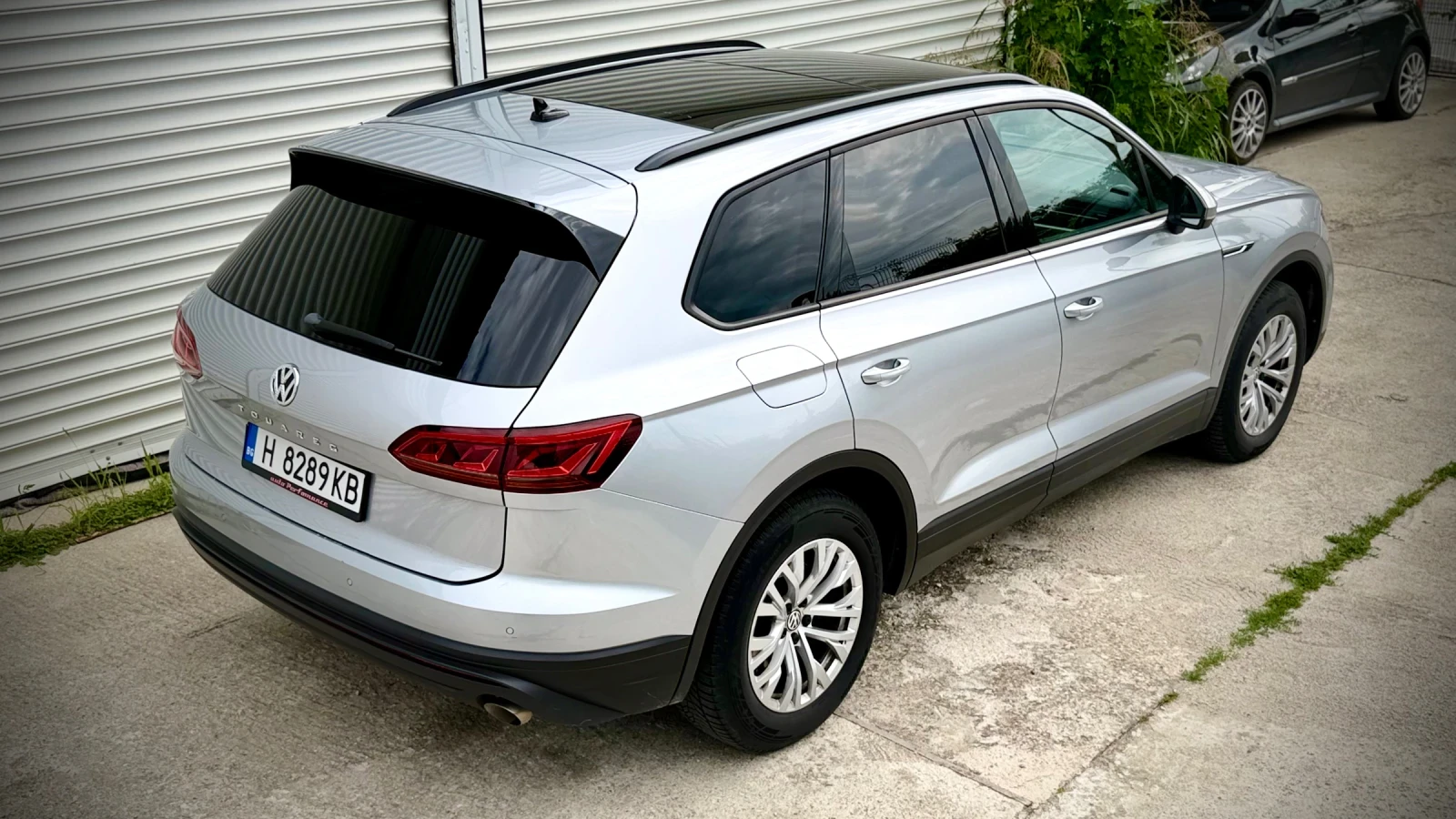 VW Touareg 3.0 TDI MATRIX Panorama, снимка 3 - Автомобили и джипове - 55376344