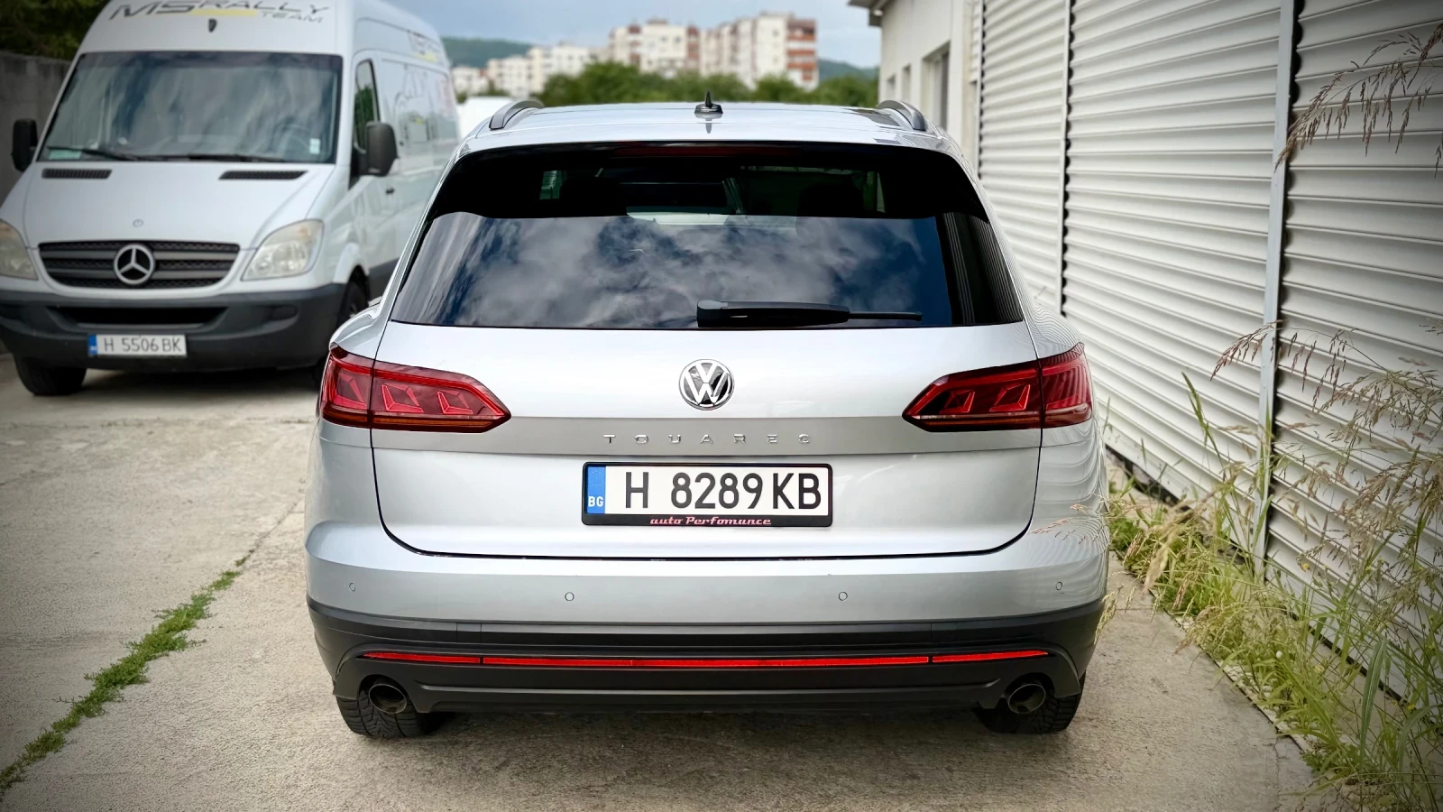 VW Touareg 3.0 TDI MATRIX Panorama, снимка 6 - Автомобили и джипове - 55376344