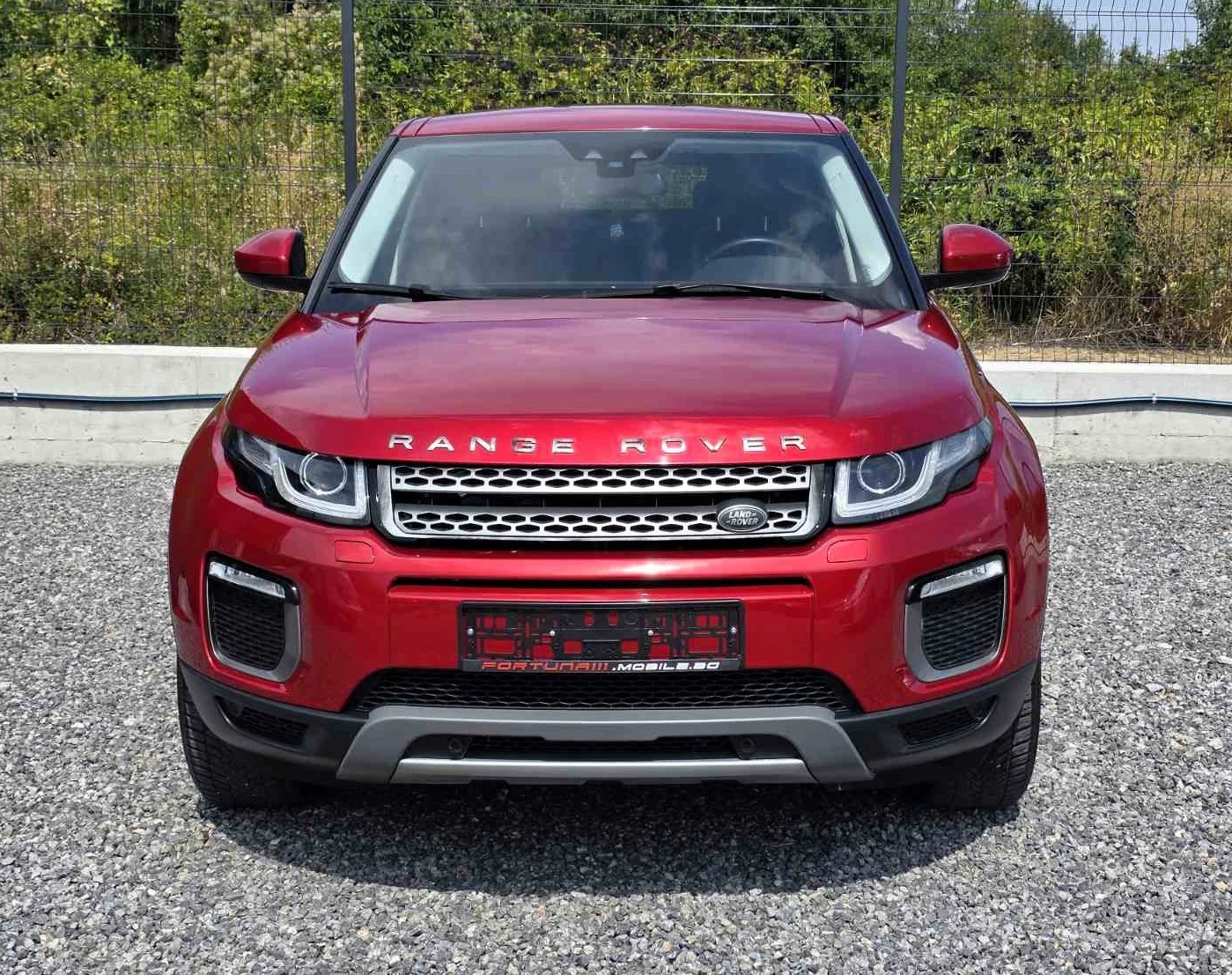 Land Rover Range Rover Evoque 2.0td4 HSE, снимка 2 - Автомобили и джипове - 55804119