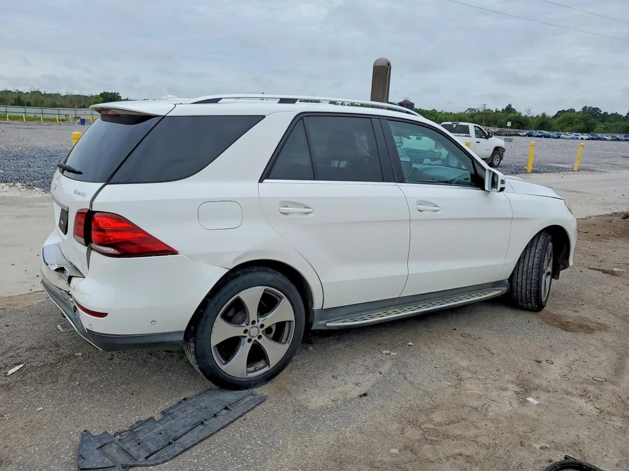 Mercedes-Benz GLE 350 3.5l 4Matic, снимка 3 - Автомобили и джипове - 56086722