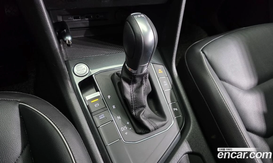 VW Tiguan 2.0 TDI Premium, снимка 12 - Автомобили и джипове - 56122249