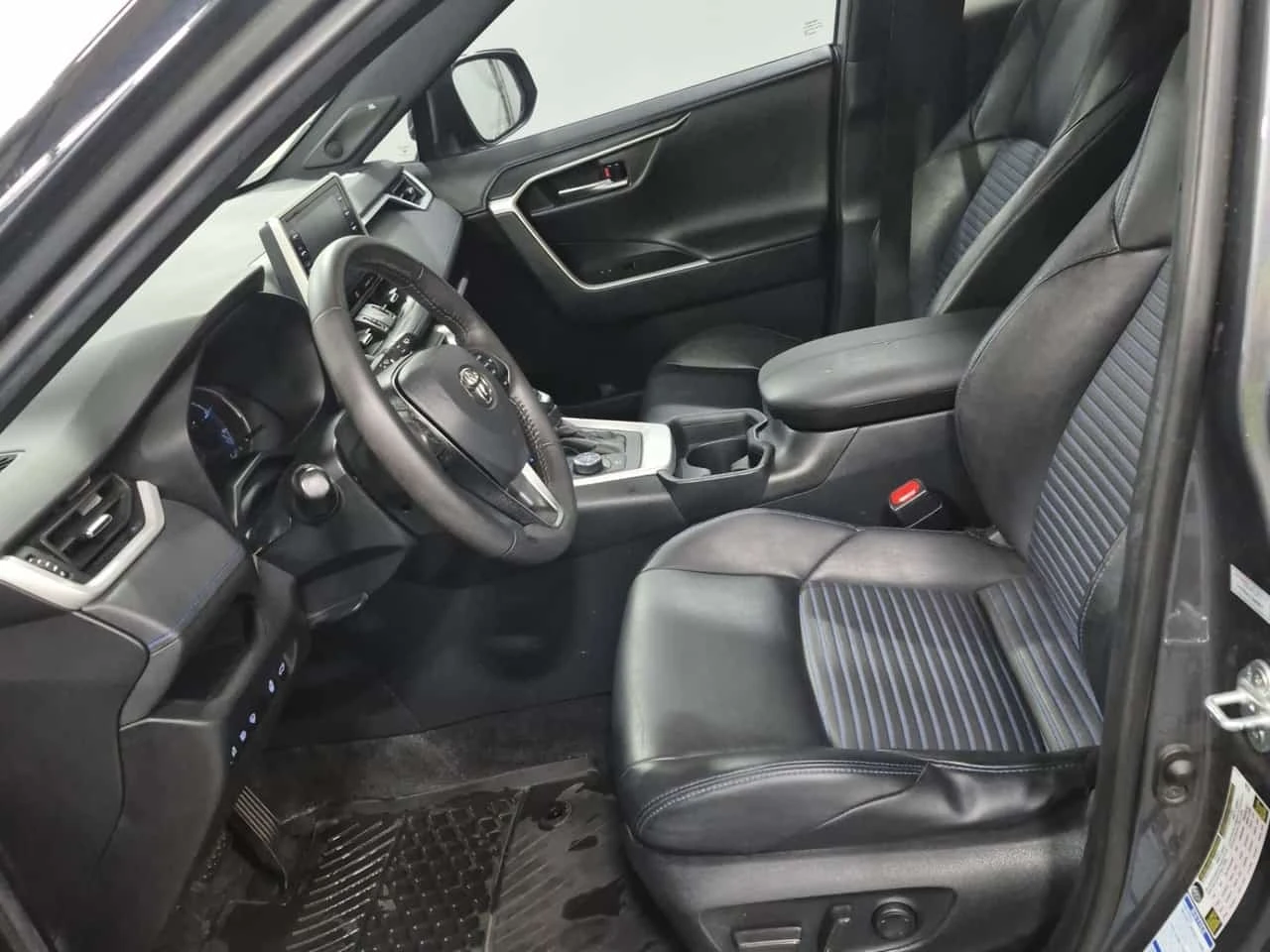 Toyota Rav4 * Awd Hybrid Xse * CARFAX * ��� ������������ ����� | Mobile.bg � ����������� 3