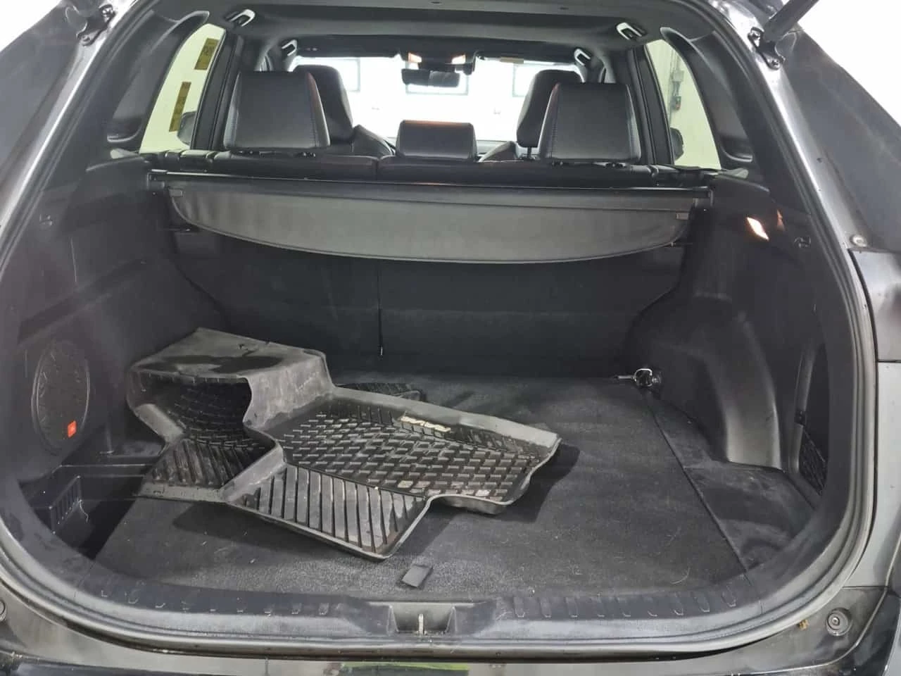 Toyota Rav4 * Awd Hybrid Xse * CARFAX * ��� ������������ ����� | Mobile.bg � ����������� 13