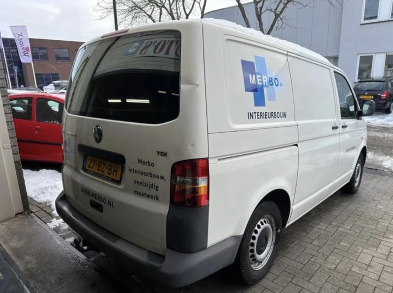 VW T5 1.9 TDI Климатик , снимка 5 - Бусове и автобуси - 53420668