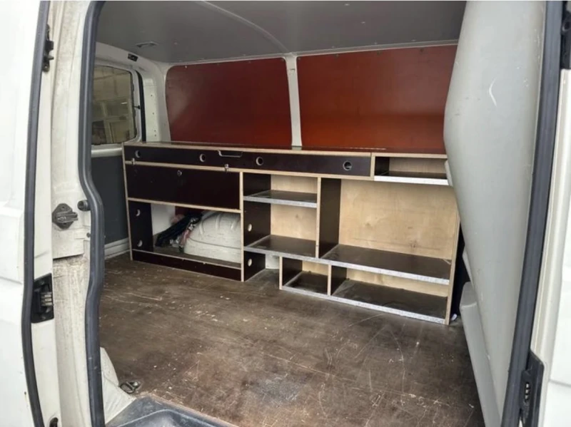 VW T5 1.9 TDI Климатик , снимка 7 - Бусове и автобуси - 53420668