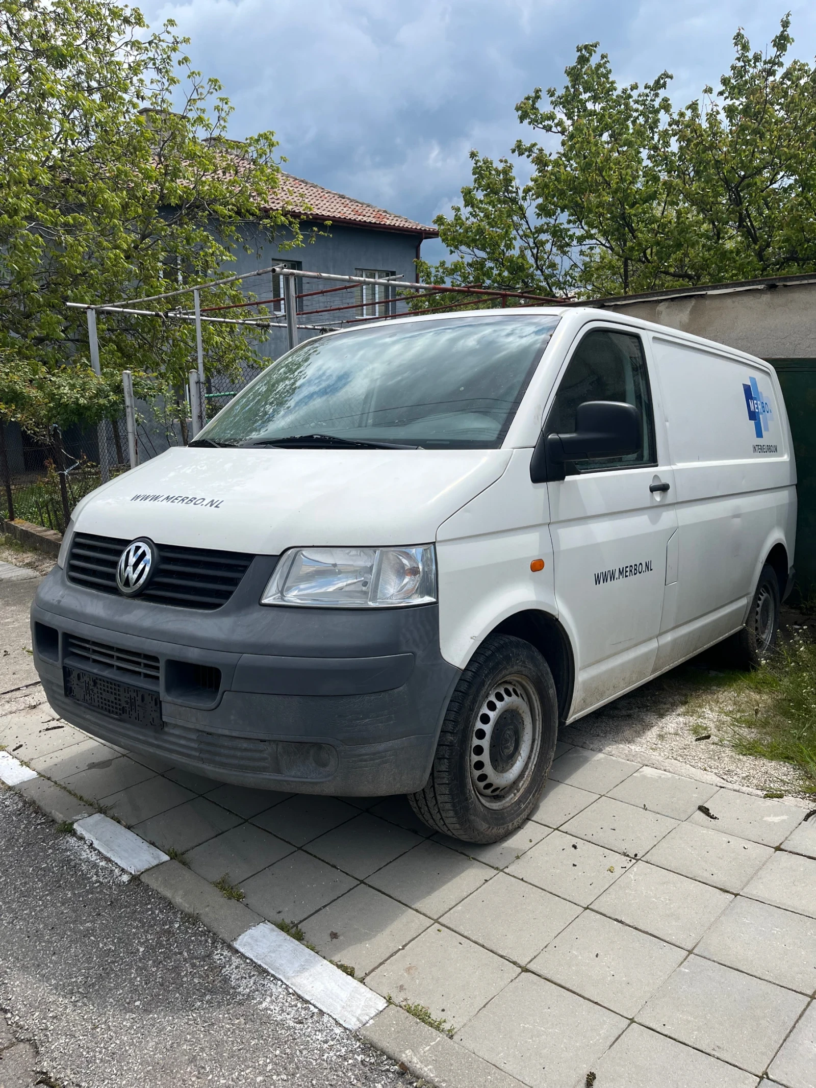VW T5 1.9 TDI Климатик , снимка 3 - Бусове и автобуси - 53775329