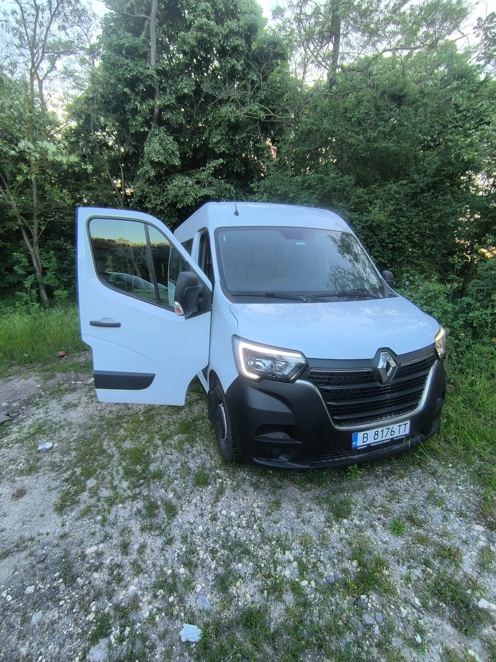 Renault Master L2H2 9 местен, снимка 2 - Бусове и автобуси - 54763631