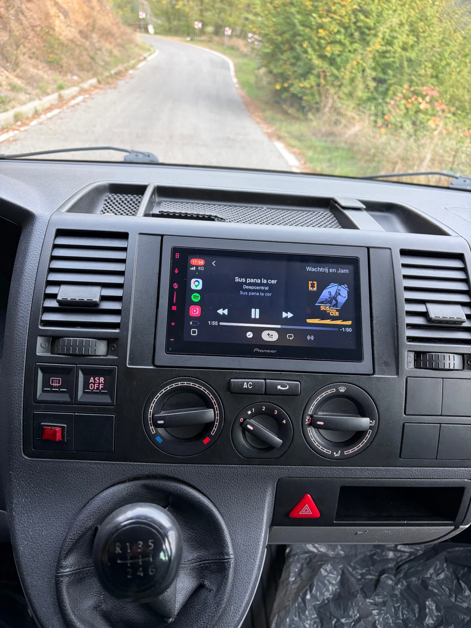 VW T5 2.5TDI 131PS 96KW, снимка 9 - Бусове и автобуси - 56524499