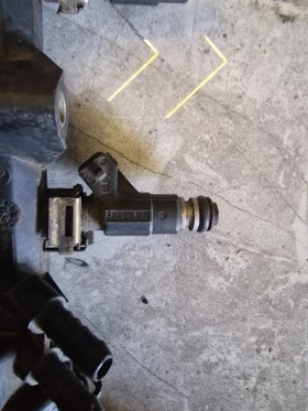 030906031F  0280155731 дюза VW AUDI SEAT 