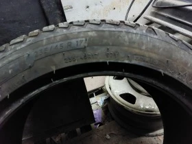 Гуми Зимни 235/45R17, снимка 5 - Гуми и джанти - 39395746