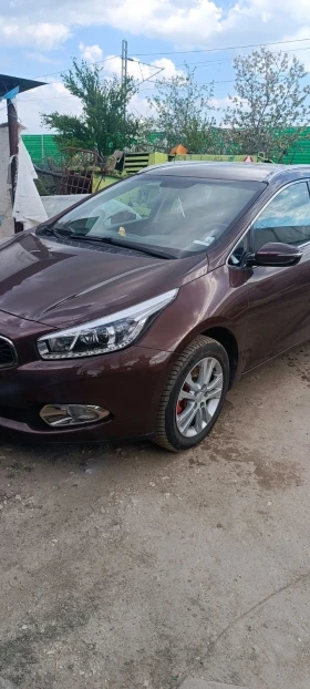 Kia Ceed Бензин, снимка 2