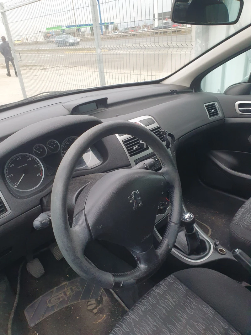 Peugeot 307 1.4 D, снимка 4 - Автомобили и джипове - 38817016