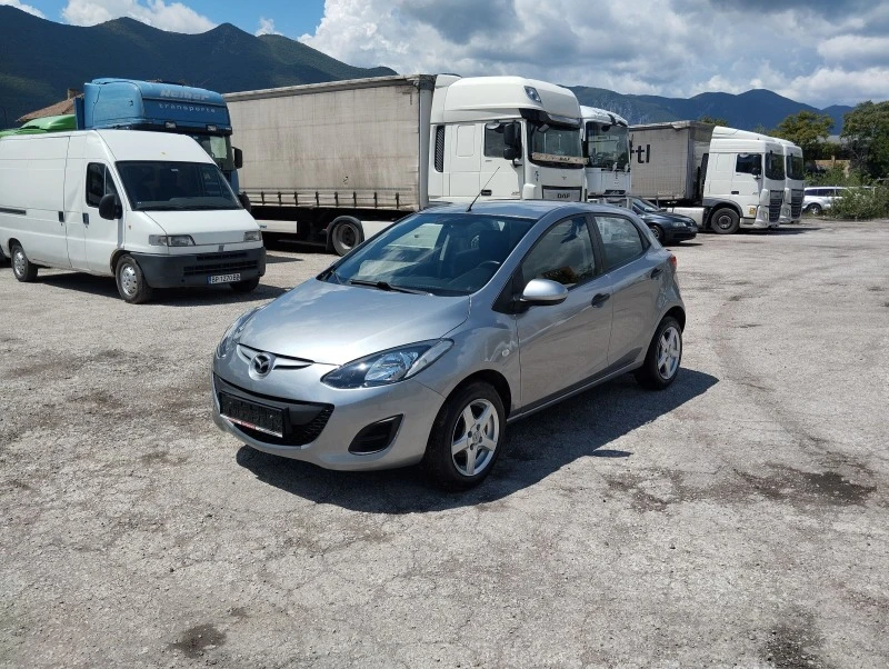 Mazda 2 1.3i FACELIFT  Euro 5, снимка 3 - Автомобили и джипове - 46529708