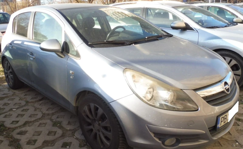 Opel Corsa GTL, снимка 3 - Автомобили и джипове - 48407726