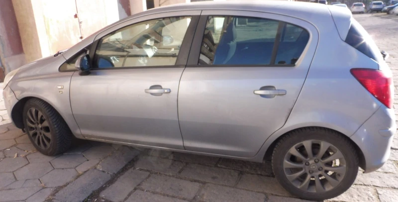 Opel Corsa GTL, снимка 17 - Автомобили и джипове - 48407726