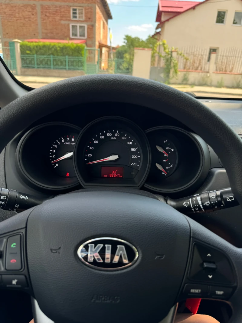 Kia Rio 1.2 BENZIN AUSTRIA, снимка 10 - Автомобили и джипове - 48706314