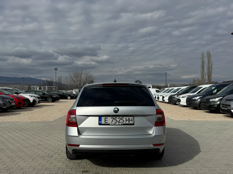 Skoda Octavia 1.6TDI AVTOMAT TOP, снимка 4 - Автомобили и джипове - 49172562