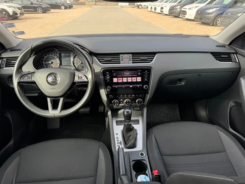 Skoda Octavia 1.6TDI AVTOMAT TOP, снимка 11 - Автомобили и джипове - 49172562