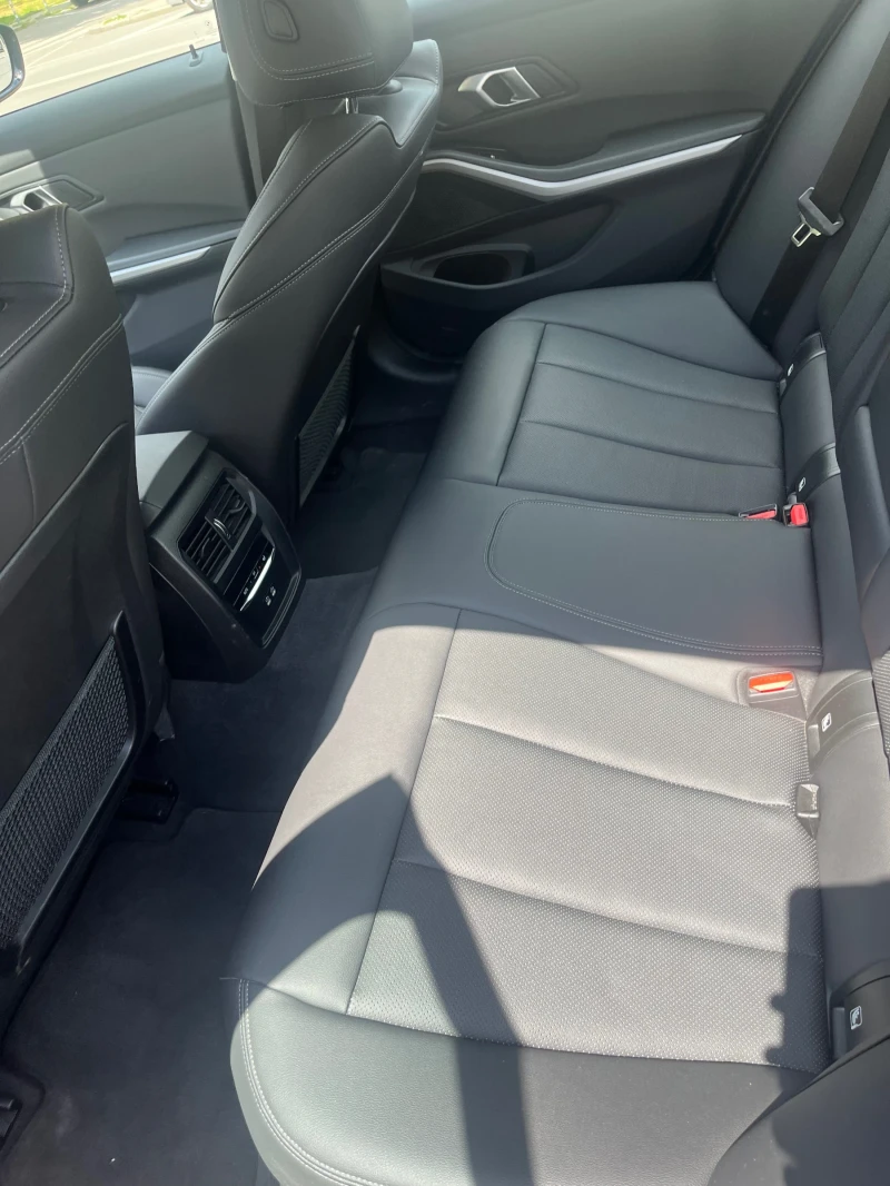 BMW 330 292hp 2к-та гуми джанти, снимка 10 - Автомобили и джипове - 52016826