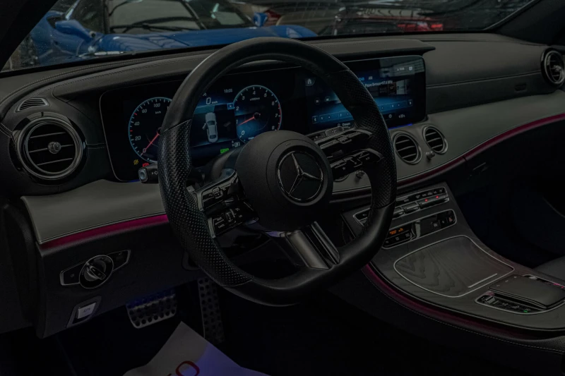 Mercedes-Benz E 200 AMG Line/Камера 360/MBUX/Dynamic/HuD/Collision , снимка 7 - Автомобили и джипове - 51253552