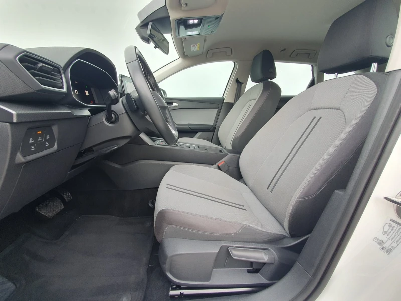 Seat Leon Style, снимка 4 - Автомобили и джипове - 52690139