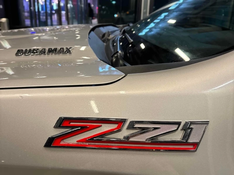 Chevrolet Silverado * LT * CARFAX * БЕЗ ПЪРВОНАЧАЛНА ВНОСКА, снимка 11 - Автомобили и джипове - 53219317