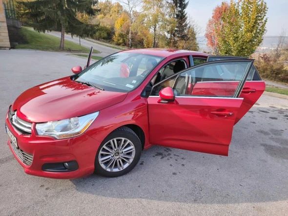 Citroen C4 1.6 Hdi, снимка 4 - Автомобили и джипове - 47806063