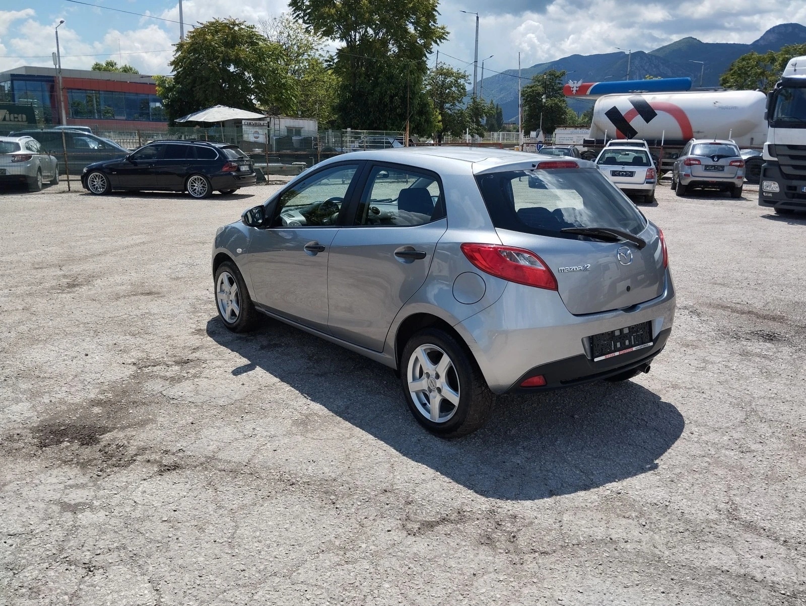 Mazda 2 1.3i FACELIFT  Euro 5 - изображение 5